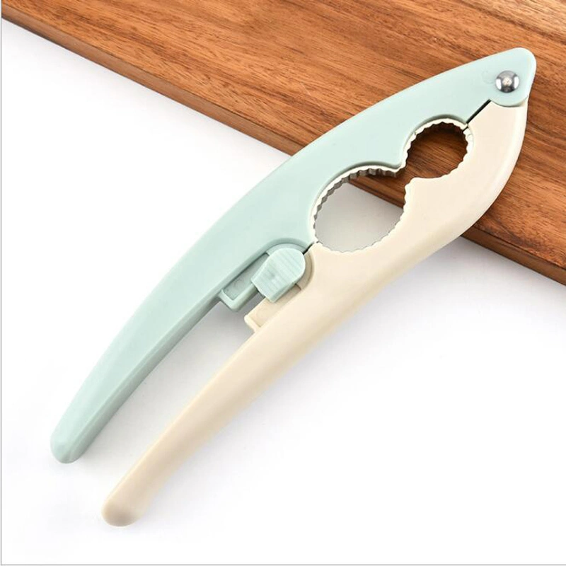 Portable All Nutcracker Clip Tool, Quick Easy Nutcracker Walnut Almond Pecan Plastic Nuts Clamp Plier Sheller Tool with Safety Lock Design Wbb15630